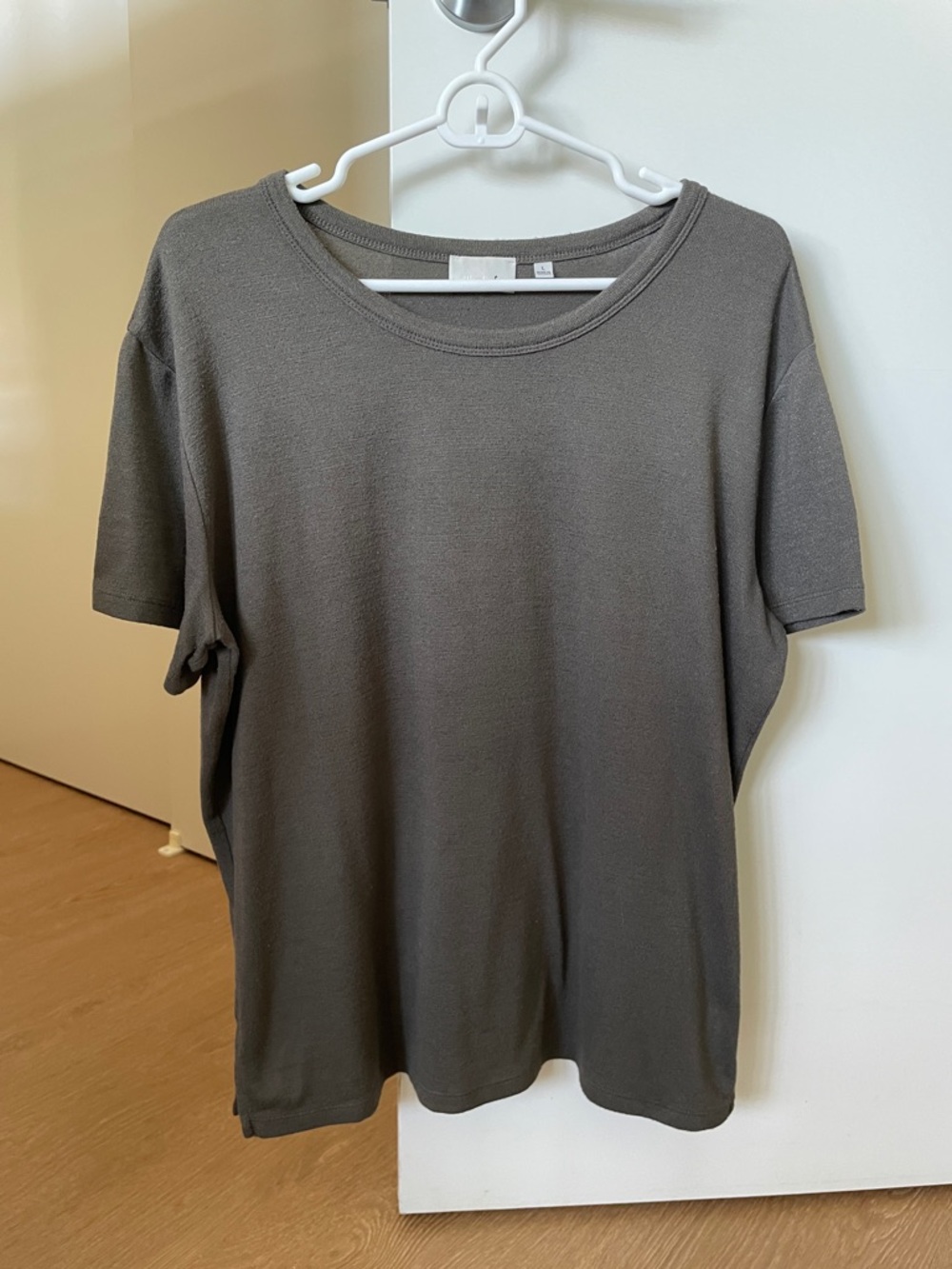 💫WILFRED FREE Crew Neck Tee in Olive Large